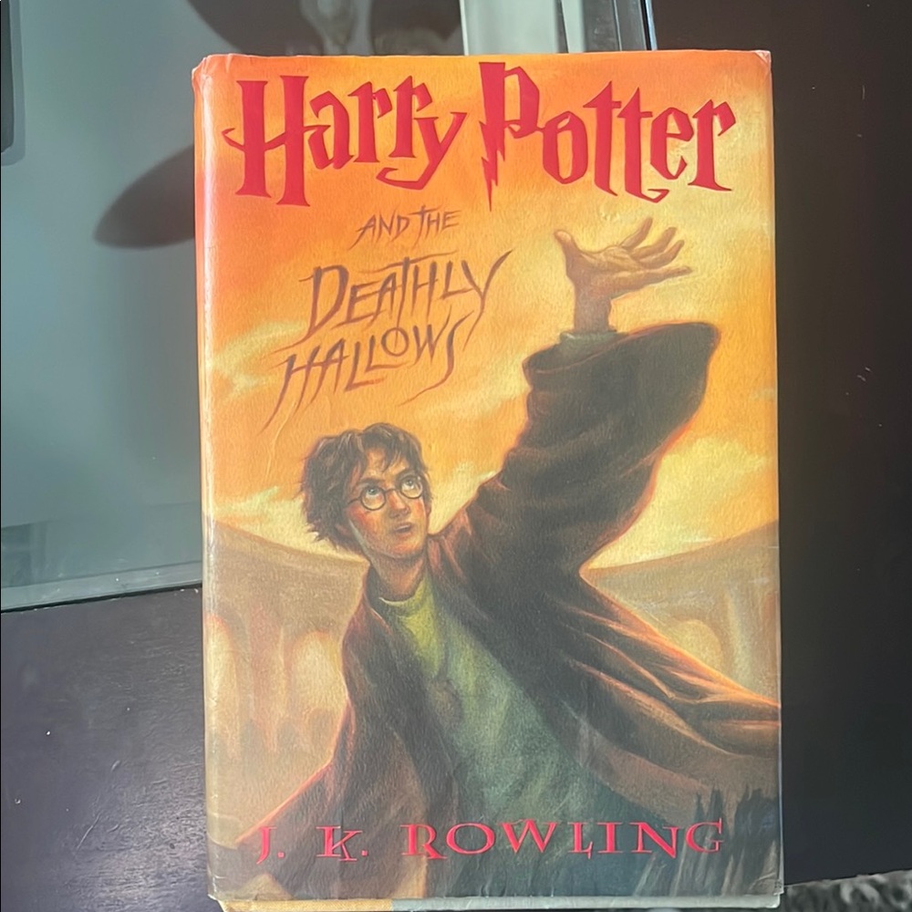 Harry Potter and the Deathly Hallows Book